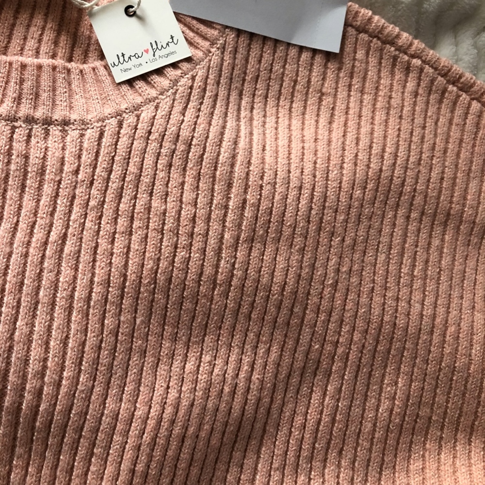 Ultra Flirt Women's Rose Tan Sweater, Size Large - Picture 5 of 7